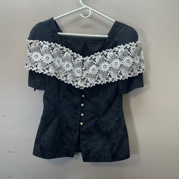 VTG 80s Black Jacquard Blouse Lace Collar Pearl Buttons Romantic Victorian SZ 8 - Picture 2 of 9